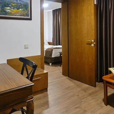 Splendid 2* بليفين