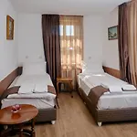 Хотел Splendid 2*