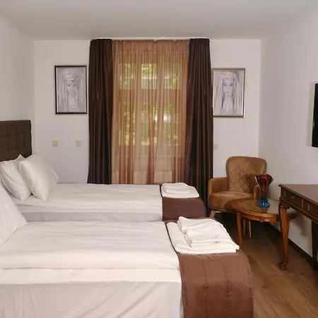 Отель Splendid 2*